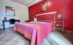B&B Epos - Thumb 1