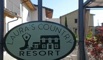 Laura's Country Resort